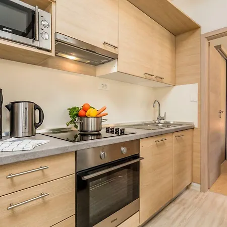 Apartament Lando *